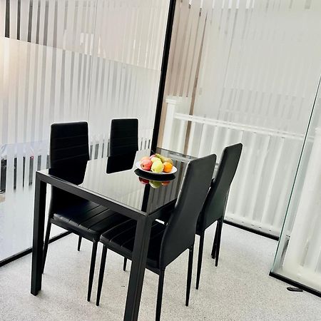 Westferry Two Apartman London Kültér fotó